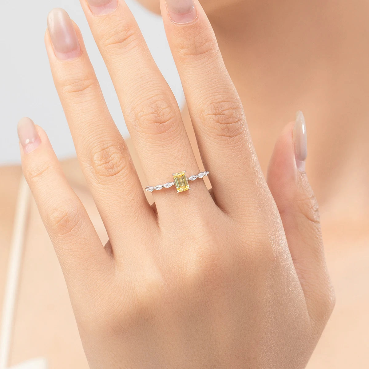 Bague en Argent 925 avec Zircon Rectangulaire Jaune