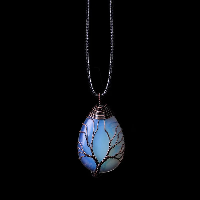 Collier Arbre de Vie en Pierres Naturelles – Pendentif bleu sur fond noir