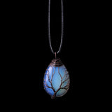 Collier Arbre de Vie en Pierres Naturelles – Pendentif bleu sur fond noir