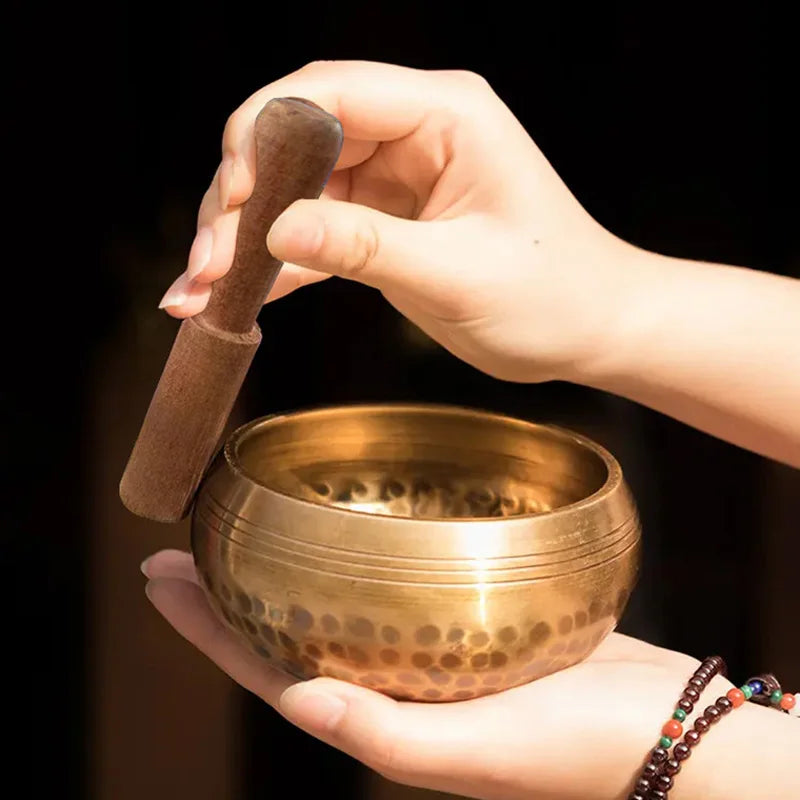 Jouer du Bol Chantant Tibétain Laiton Fait Main Méditation, Yoga & Sonothérapie