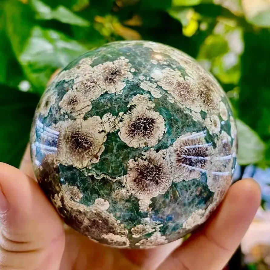 Sphère Agate Fleur de Cerisier Verte 7cm – Boule Énergétique & Décoration Feng Shui