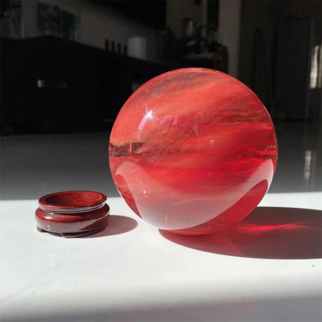 Sphère en Quartz Rouge – Boule de Cristal 