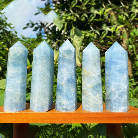 pierre naturelle obelisque bleu